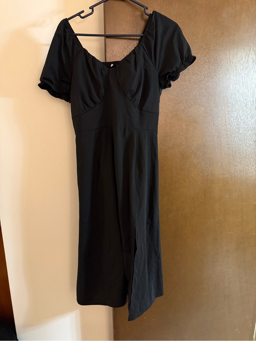 Black Puff-Sleeve Midi Dress - Brand Unknown